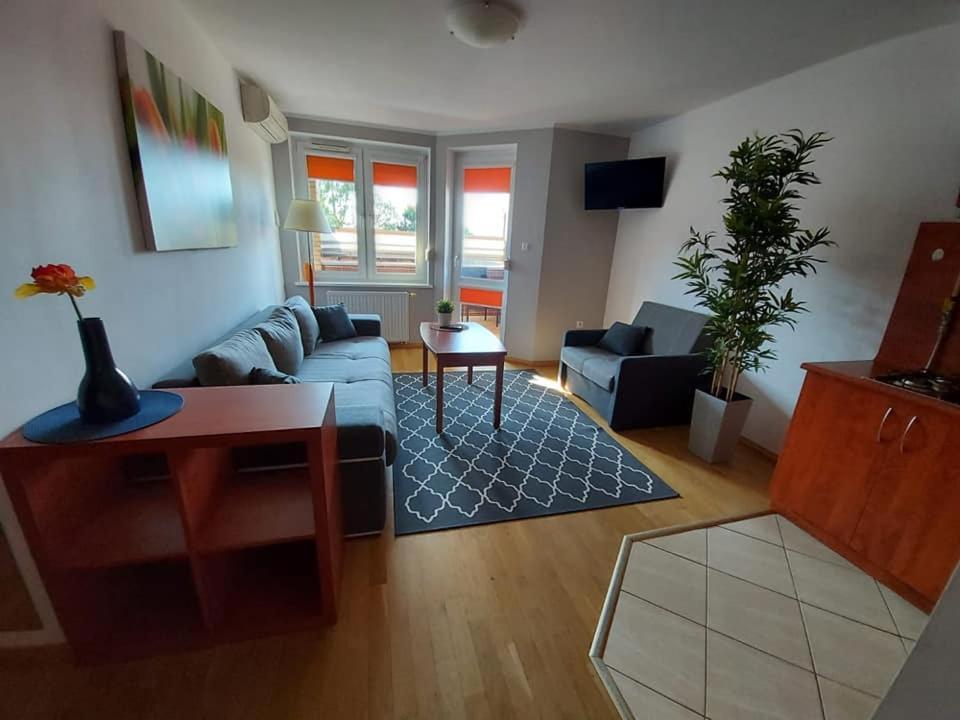 Wynajem Pokoi Gabriela Makarska Hotel Darlowko Exterior foto